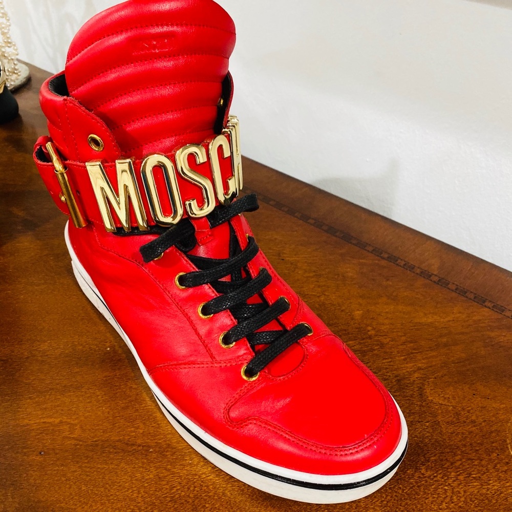 Men moschino shoes